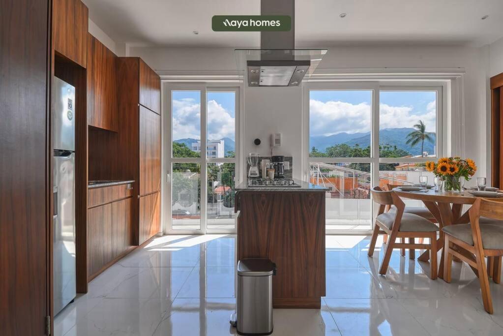 Amazing 1br W/rooftop Pool